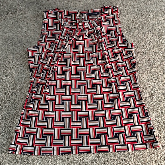 Tommy Hilfiger Sleeveless Pleated Blouse. Size M - Picture 1 of 9